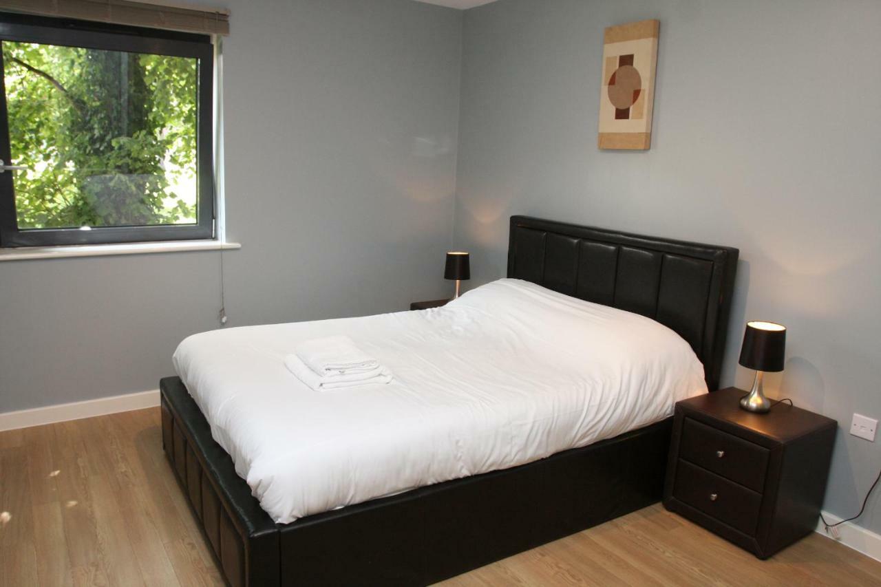 Letting Serviced Apartments - Flanders Court, Watford Town Centre المظهر الخارجي الصورة