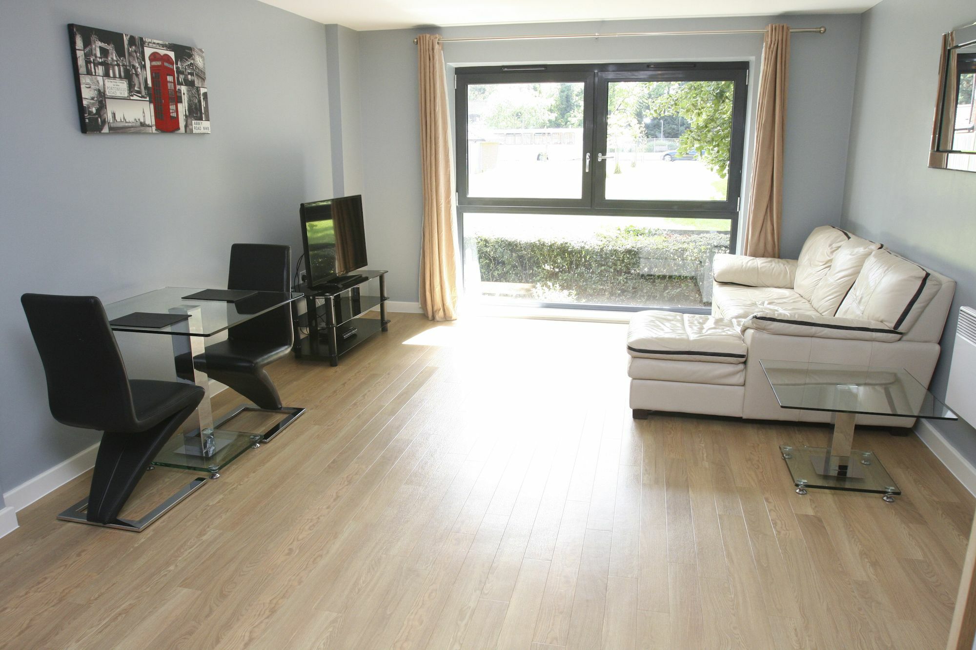 Letting Serviced Apartments - Flanders Court, Watford Town Centre المظهر الخارجي الصورة